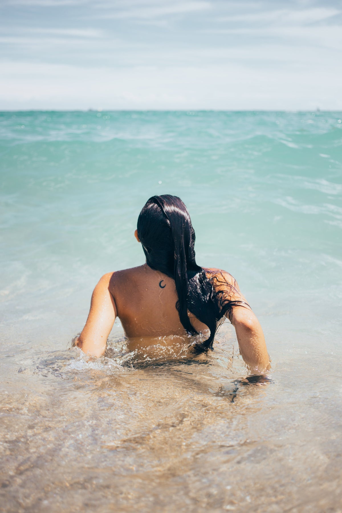 How Hard Water Affects Your Scalp and Hair - L'Ouest