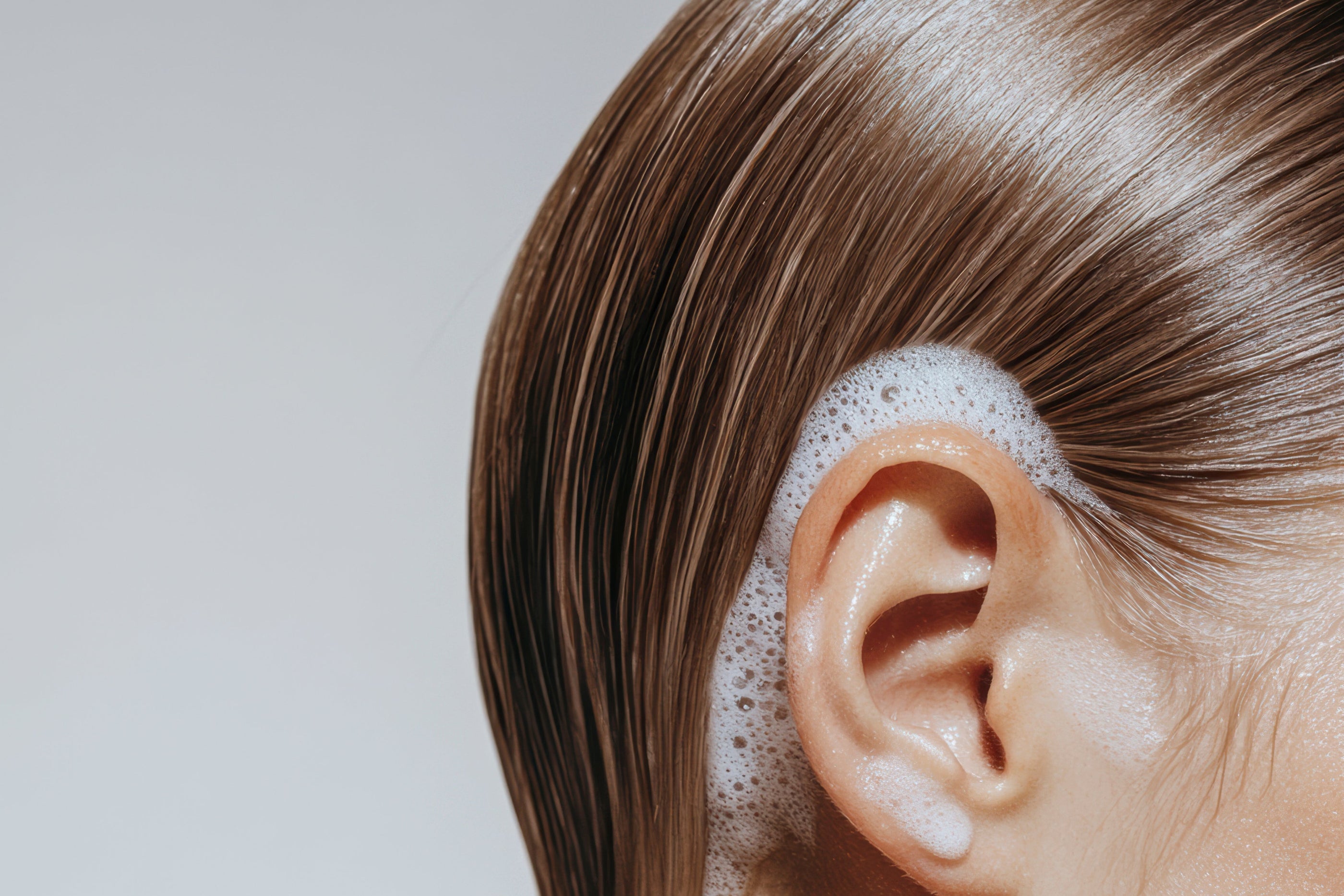 How Often Should You Wash Your Hair? Science, Myths, and Scalp Type - L'Ouest