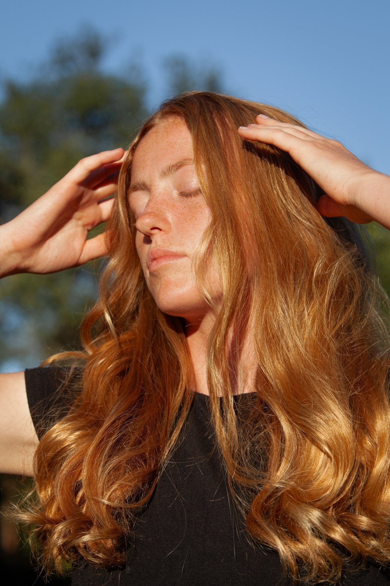 How to Air Dry Your Hair Without Frizz or Crunchiness - L'Ouest